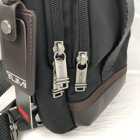 NWT TUMI SLING BAG In black - Picture 3 of 11
